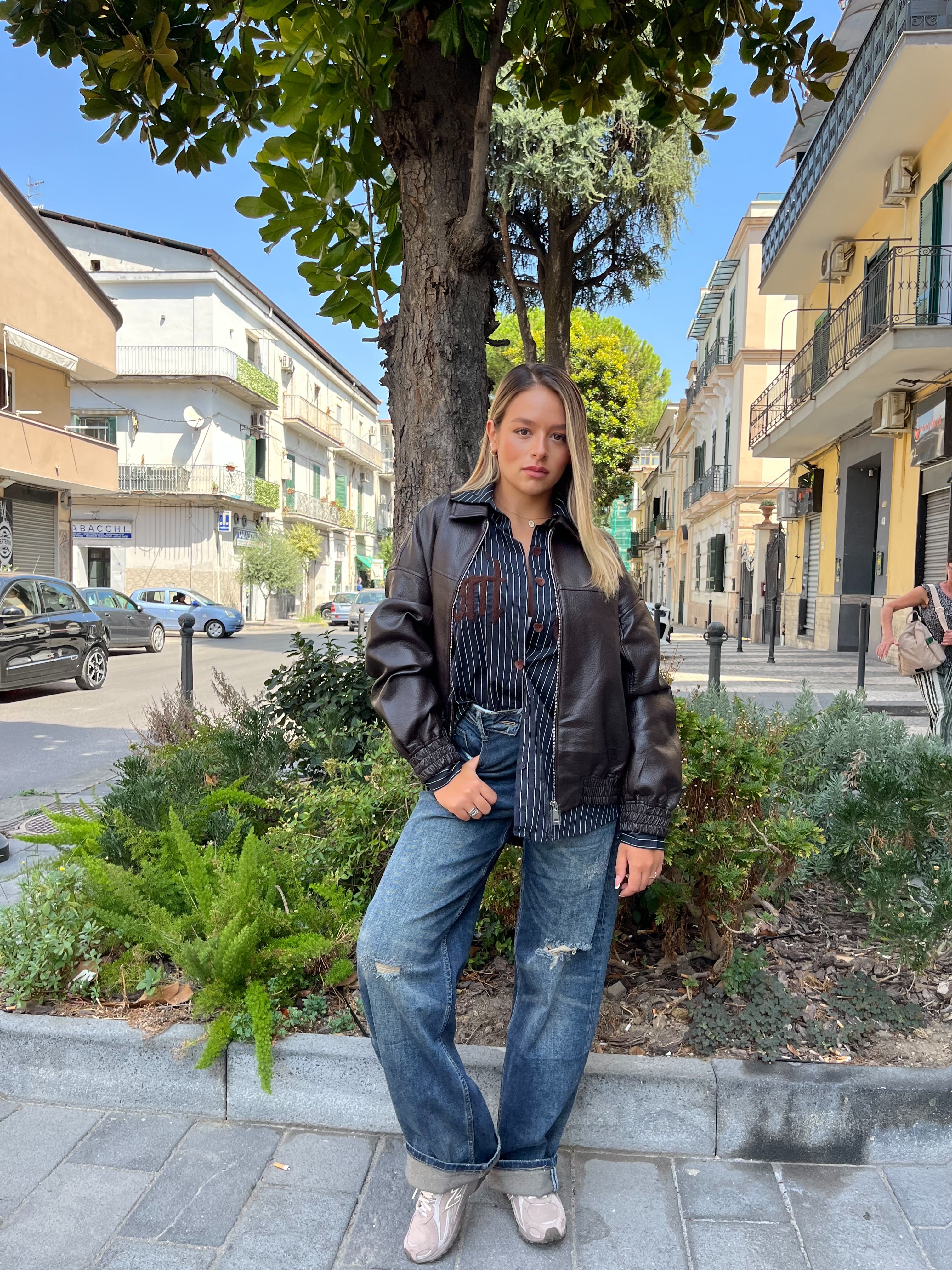 Giubbotto in eco pelle martellato ￼