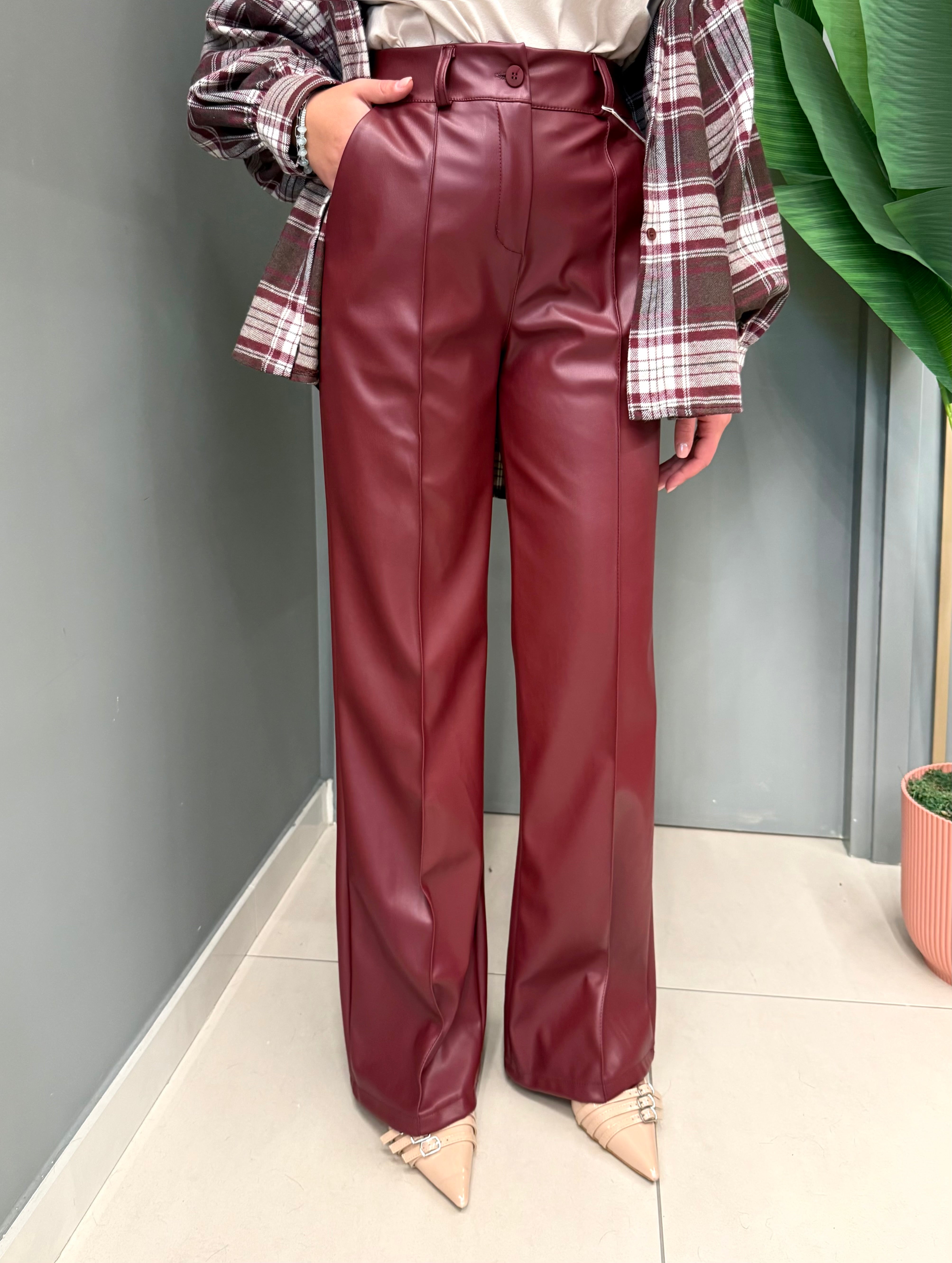 Pantalone eco pelle rock ￼